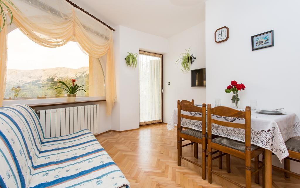 Apartments Lucija Башка Екстер'єр фото