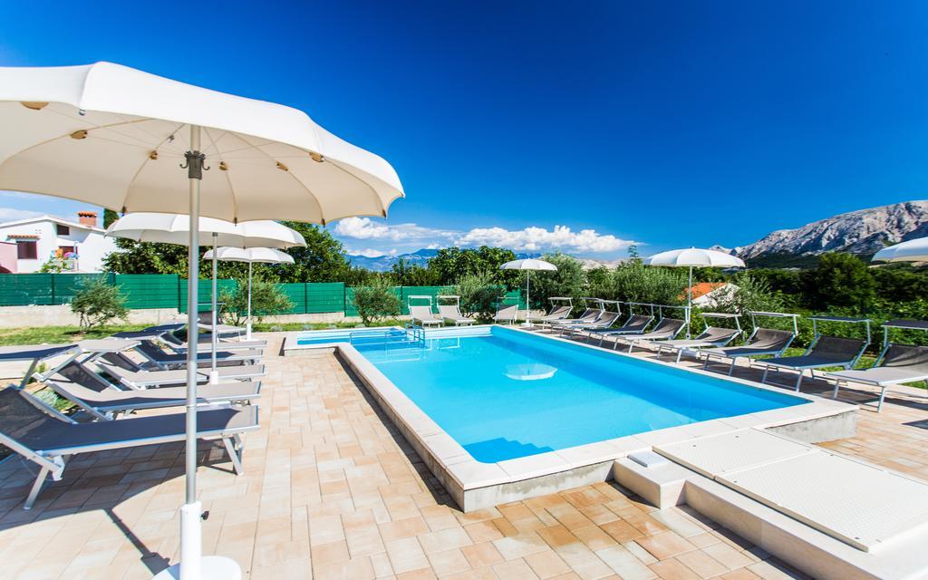 Apartments Lucija Башка Екстер'єр фото
